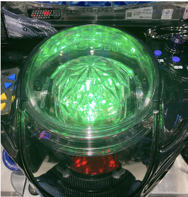 パチンコ先バレ緑ボタン